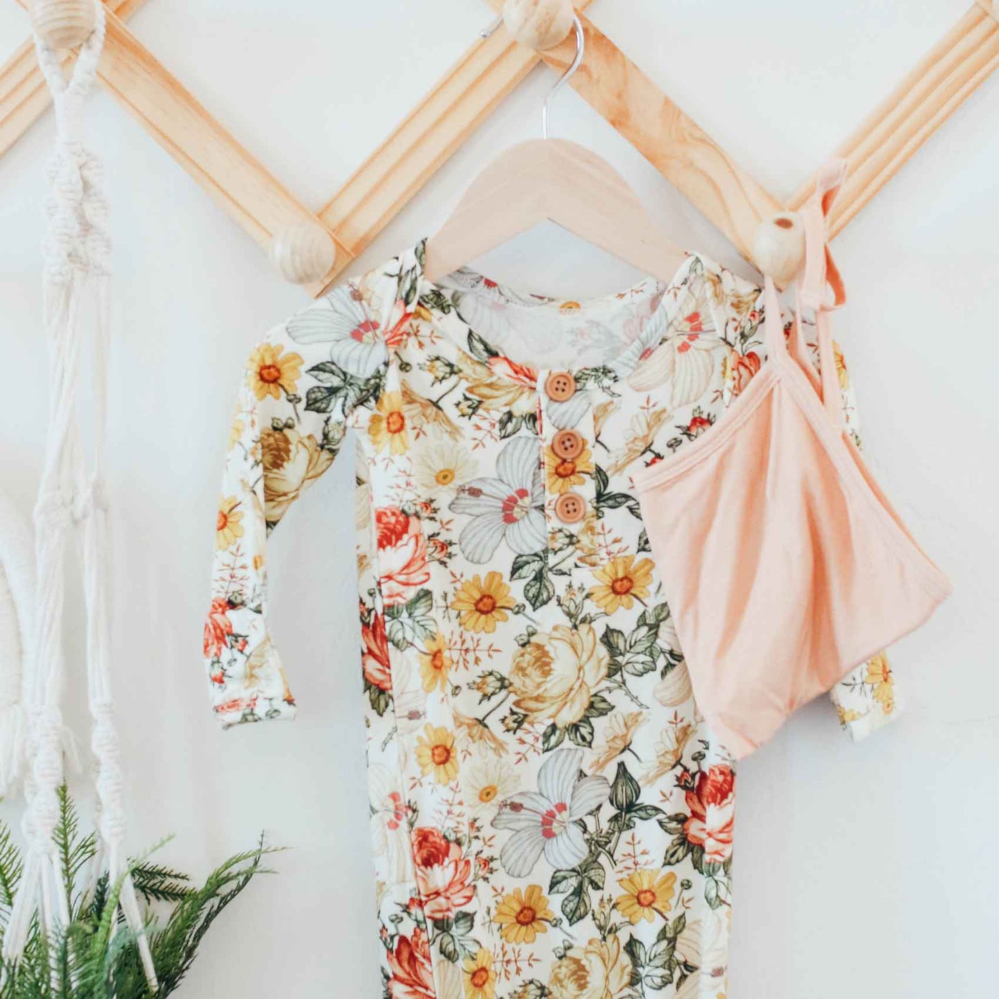 Dolly Lana - Knotted baby gown - Vintage Floral