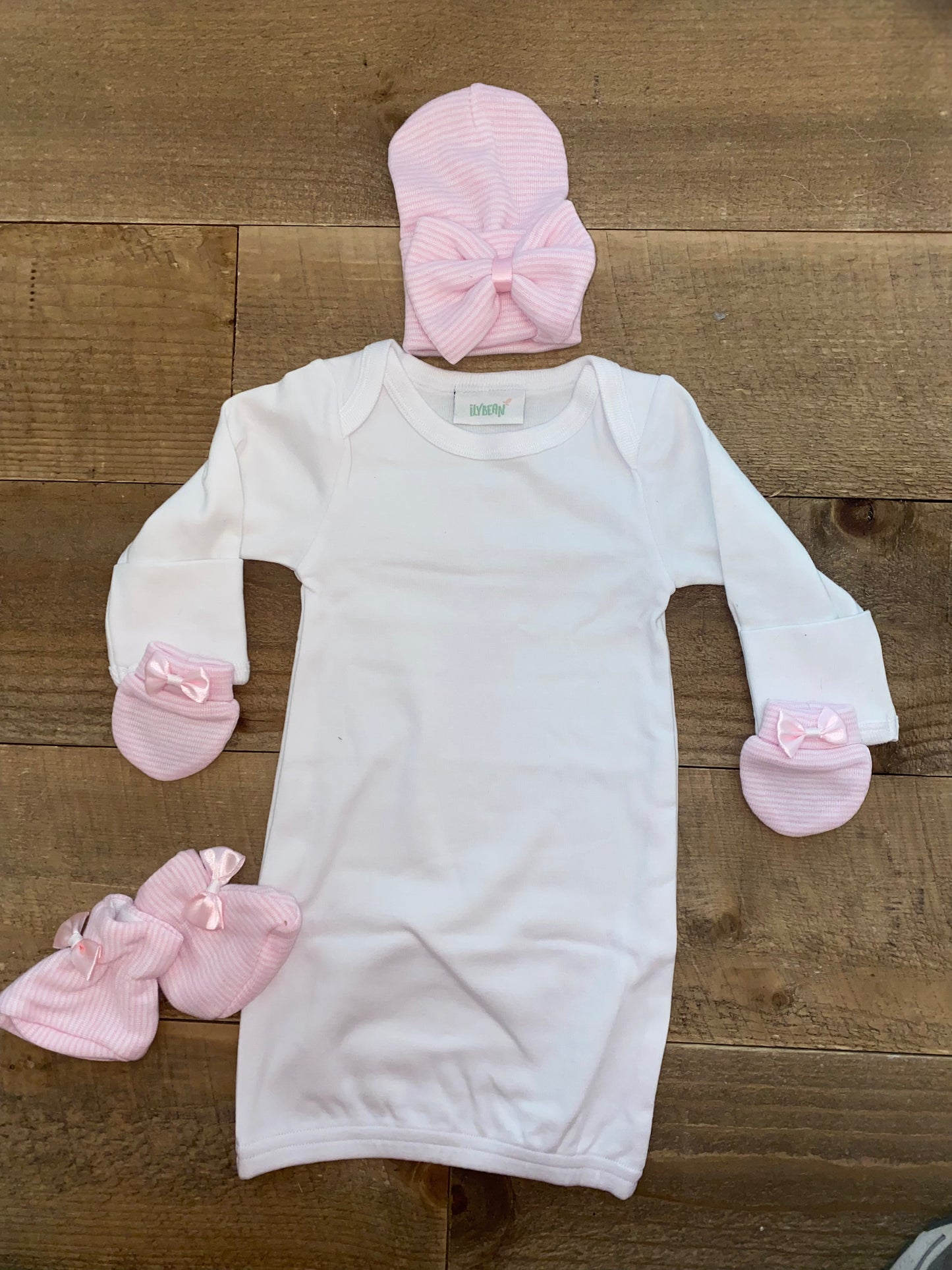ily Bean Nursery Beanie & Onesie Set Boy/Girl