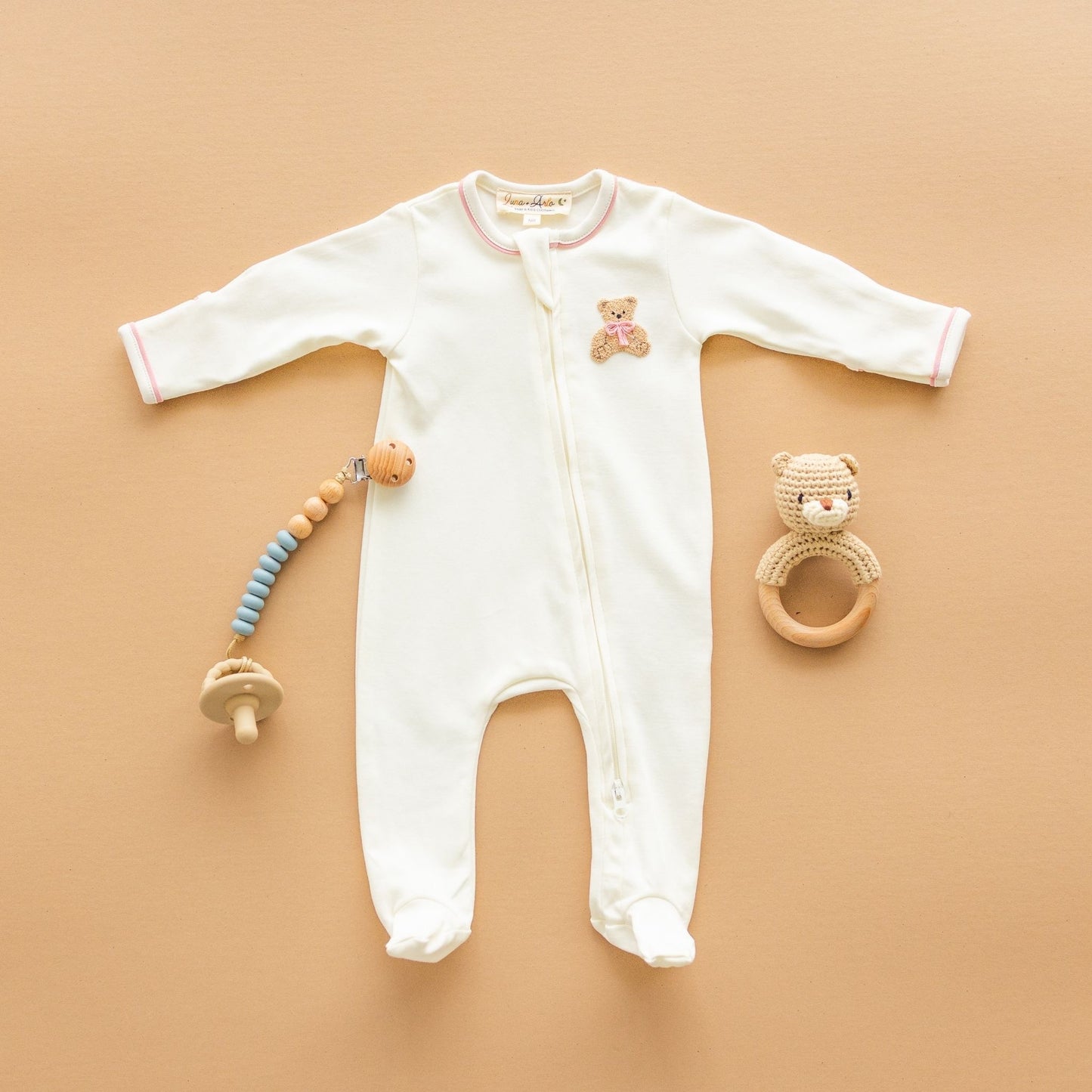 Magnolia Baby Bear Hugs Footie - Dusty Rose