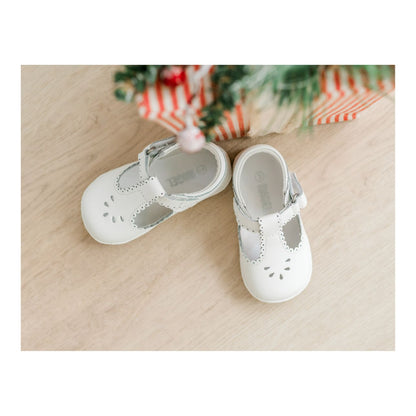 L'Amour Dottie Scalloped Perforated Mary Jane Shoe - White