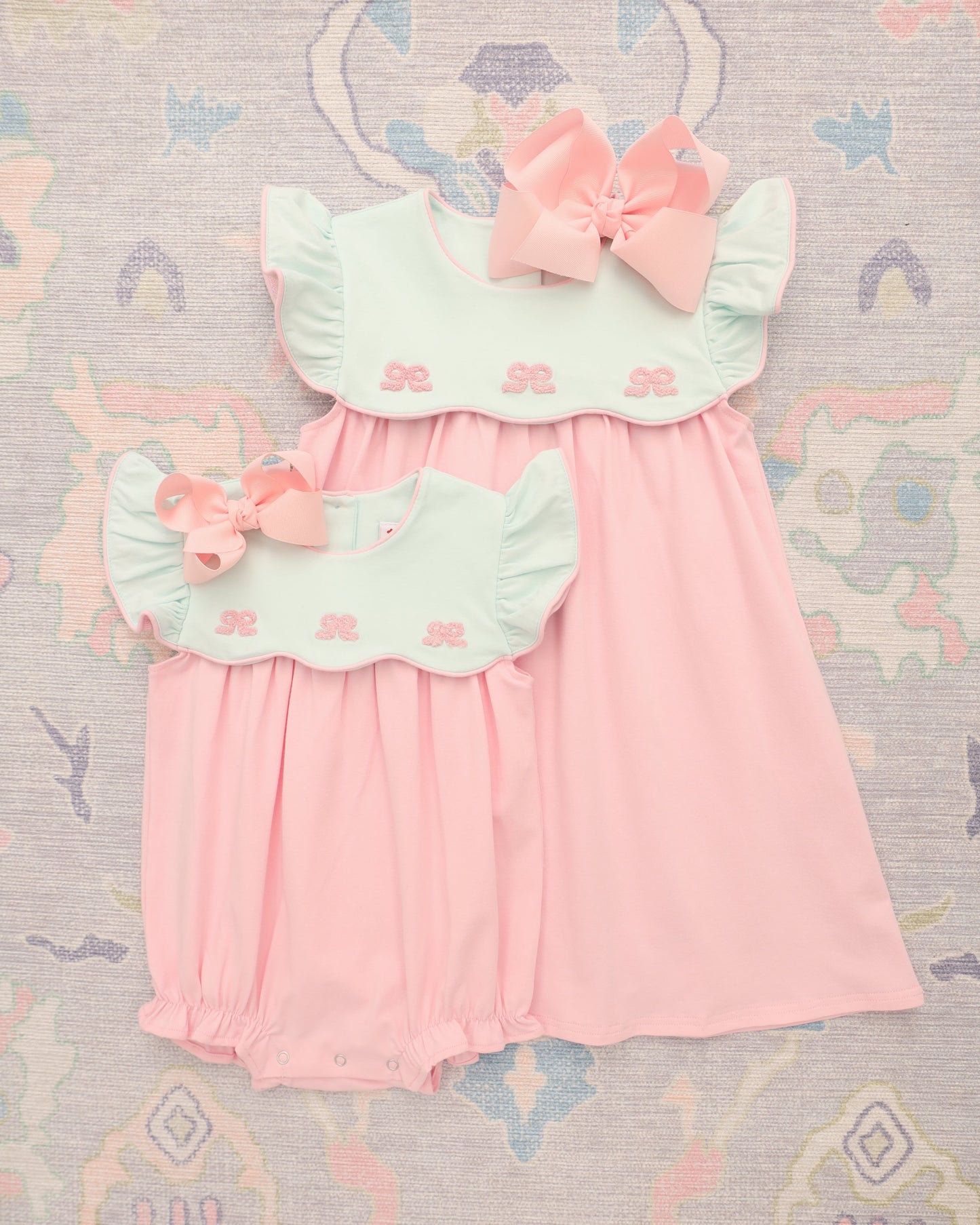 Smock Candy-French Knot Bow Scallop Dress