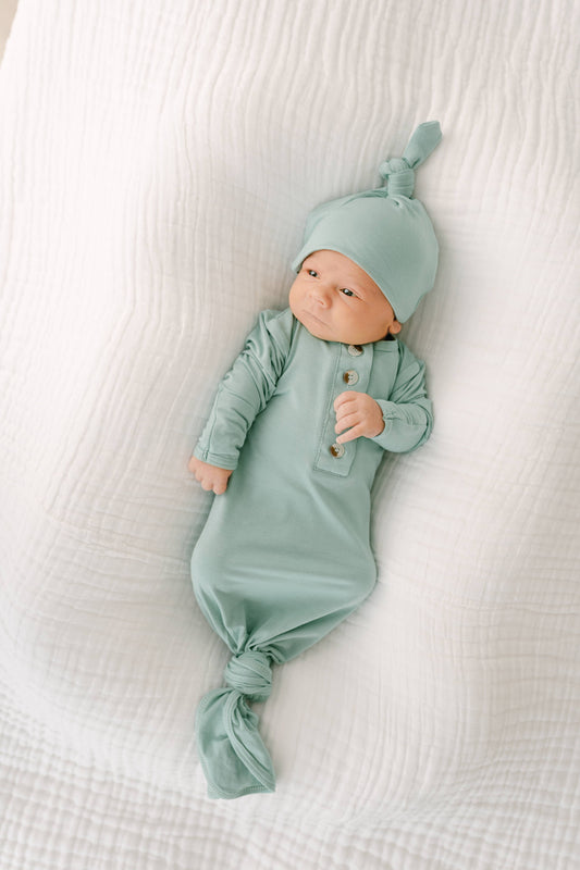 Knotted Baby Gown and Hat Set (Newborn - 3 mo.) - Mint: Hat